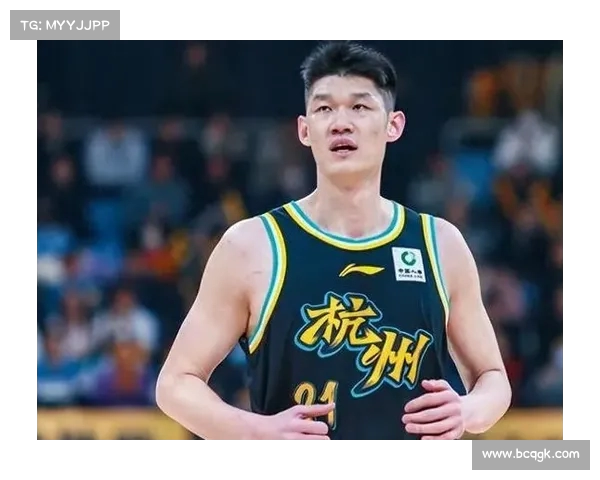 阿不都生日庆生曝光:奶油涂脸喜庆瞬间,今晚带领新疆冲击首胜 阿不都生日庆生曝光:奶油涂脸喜庆瞬间,今晚带领新疆冲击首胜